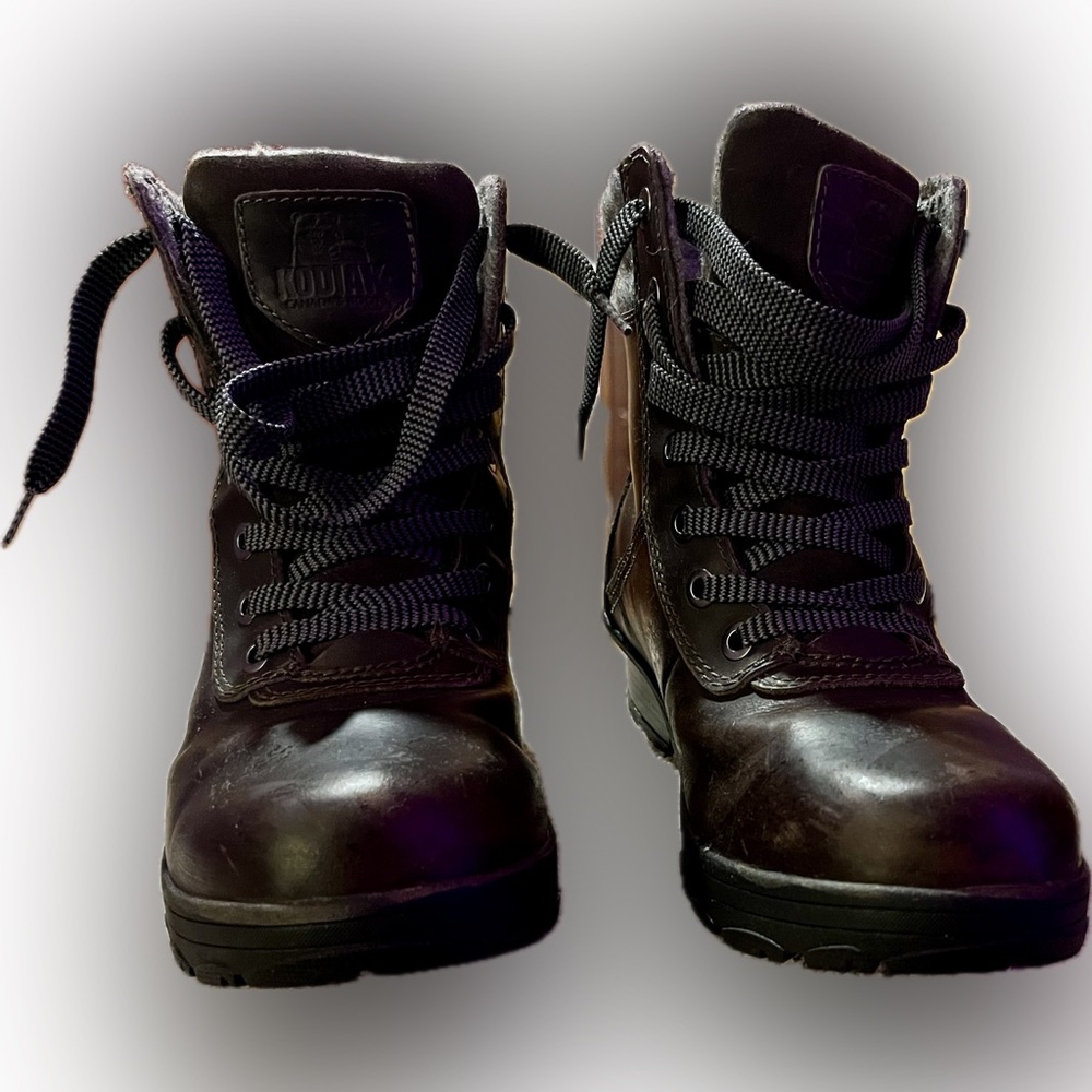 Kodiak Women's Waterproof Leather Shari Arctic Grip Snow Boot in Chocolate Brown